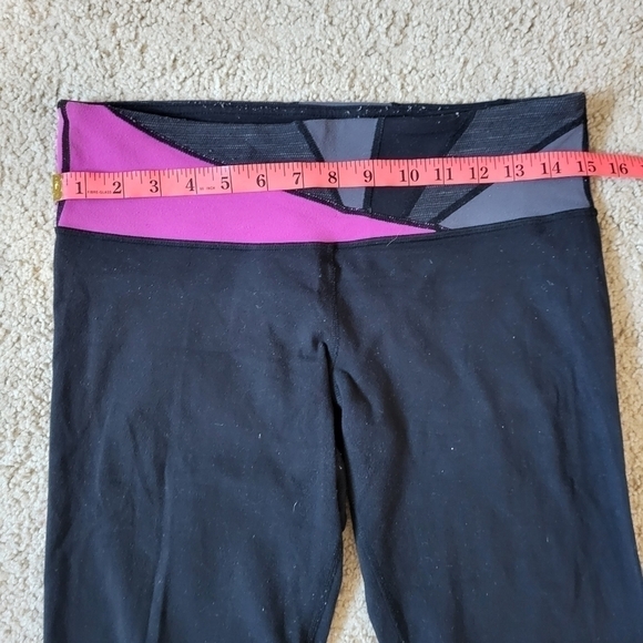 Lululemon Crop Legging with multicored Band in size 8 - Picture 10 of 12